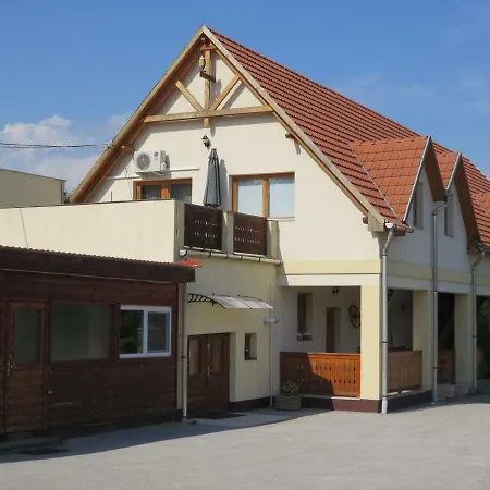 Luxus Tanya * Szilvásvárad