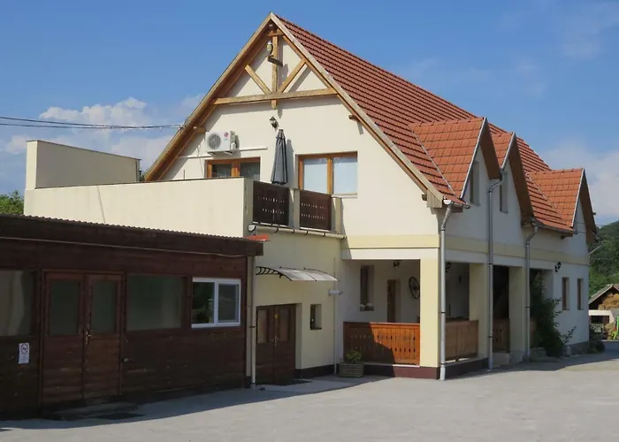 Luxus Tanya * Szilvásvárad